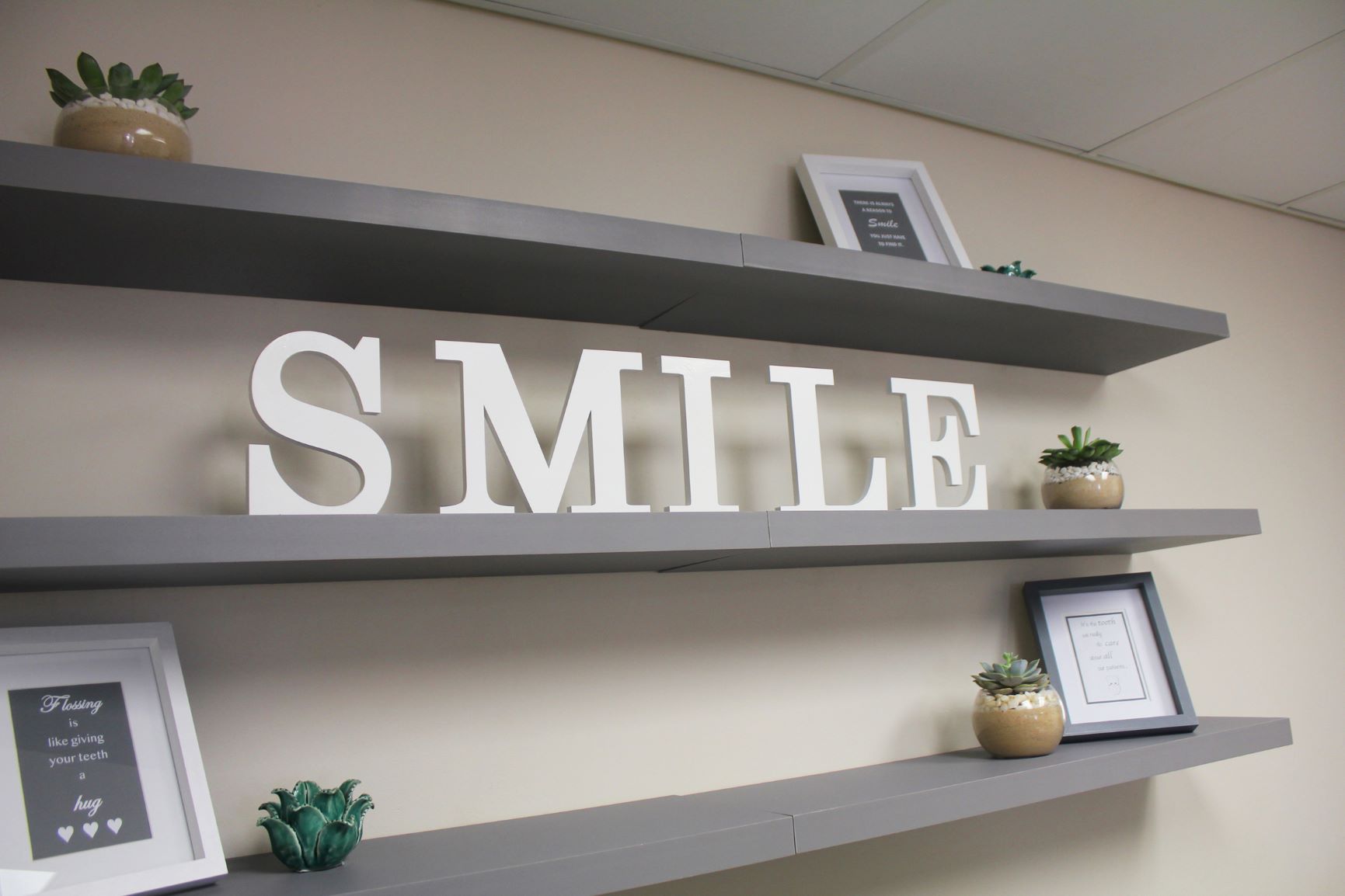 Reception Area Desk Decor 1 Smile Lab