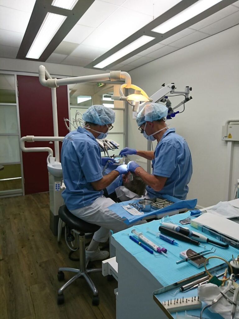 17 10 25 Endo chirurgie PP en Tom Tom Colk van der 768x1024